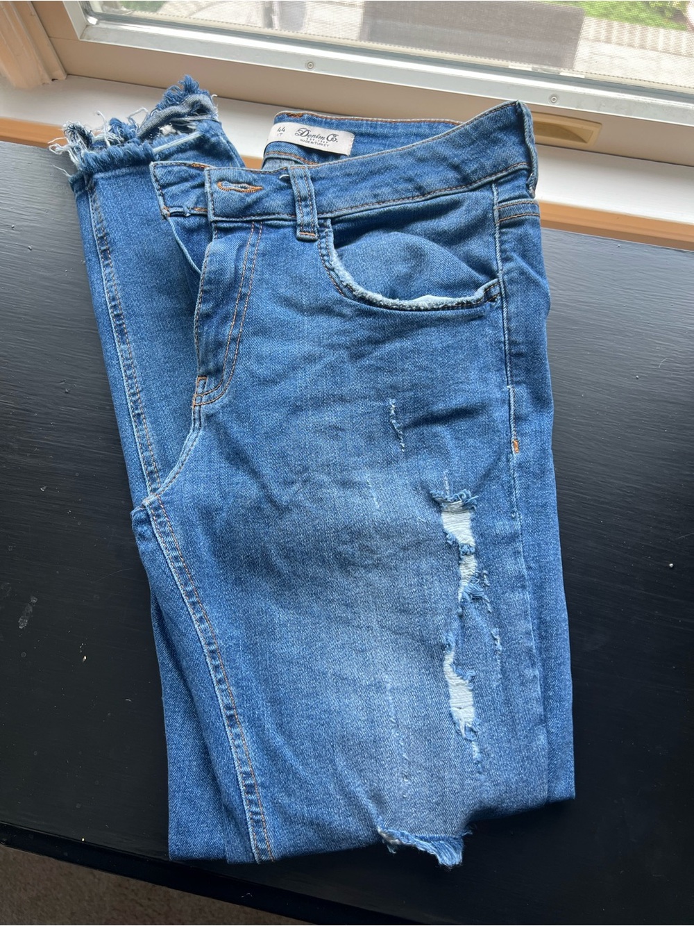 Denim&Co Medium Wash Distressed Skinny Jeans